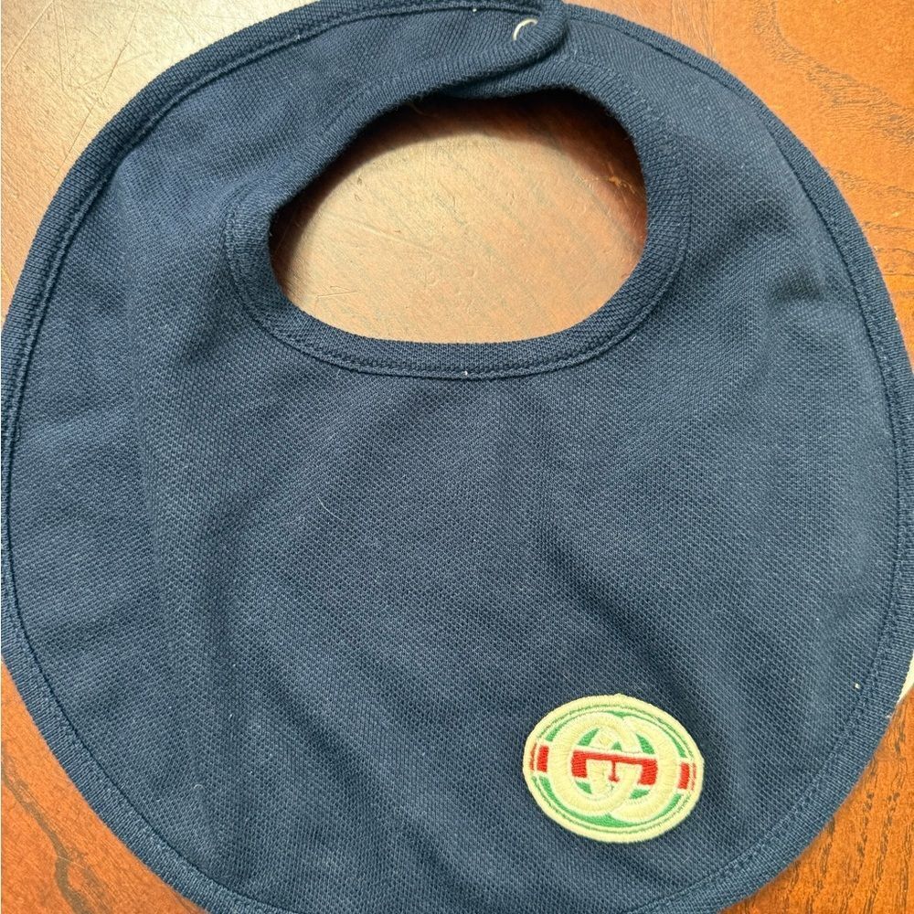 Brand new babies Gucci Dark Blue Bib with Gg Logo